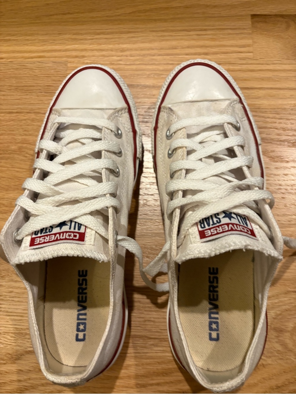 Converse Chuck Taylor All Star Low Top Sneakers - White w/Red Trim W
 7.5 M 5.5